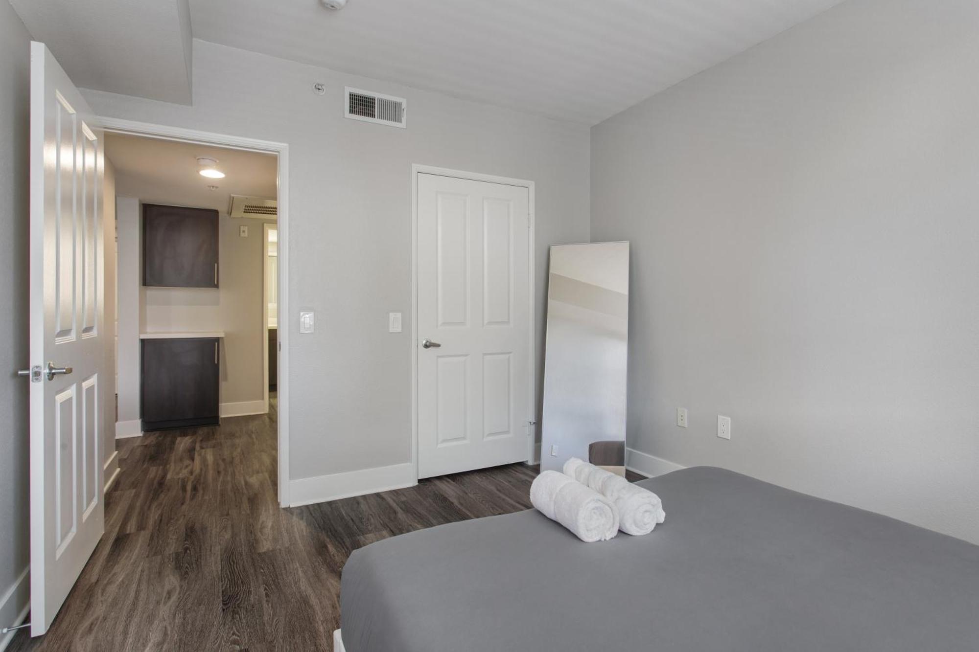 Modern 2bedrooms With Jacuzzi &parking * Santa Monica