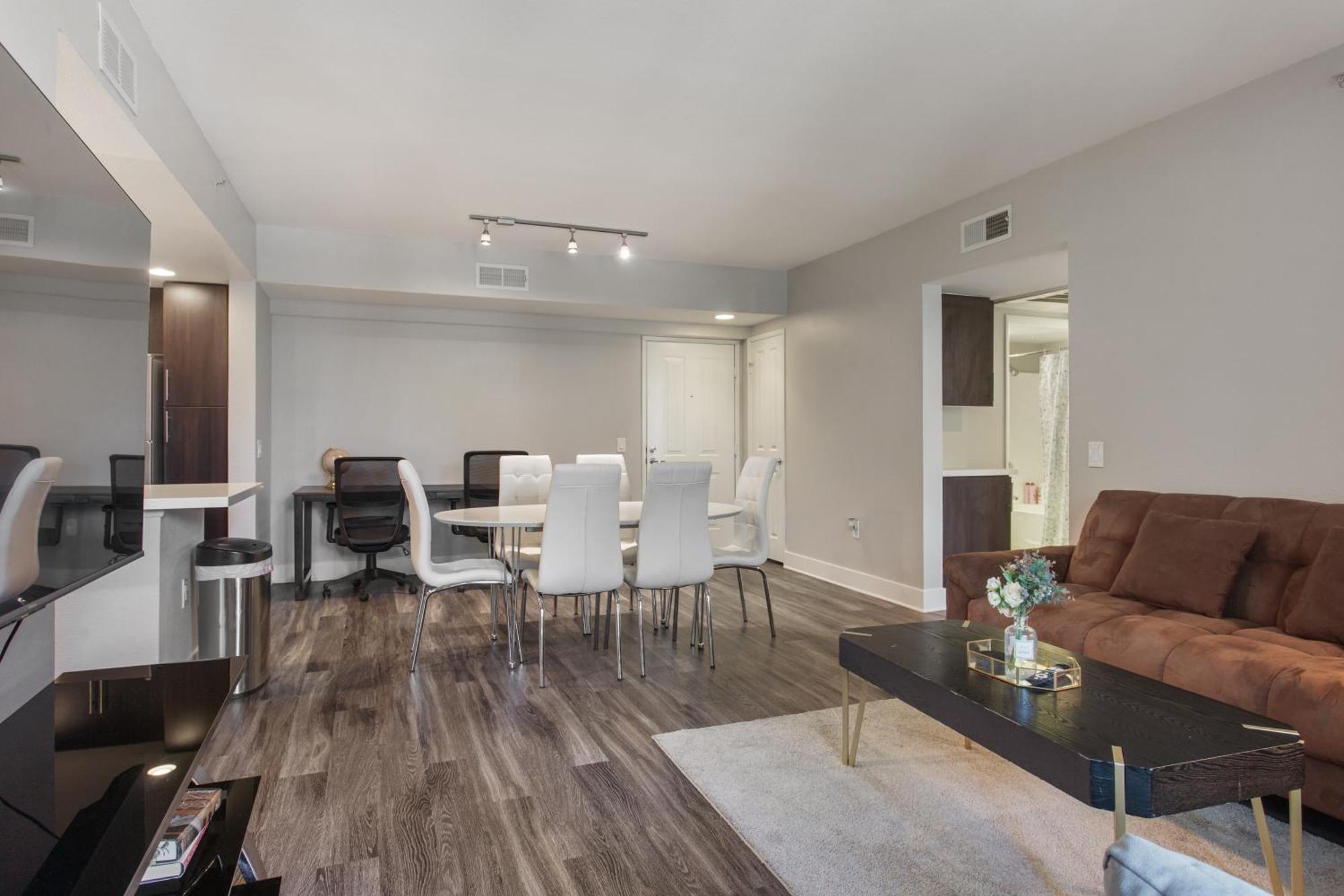 Modern 2bedrooms With Jacuzzi &parking Capsule hotel Santa Monica
